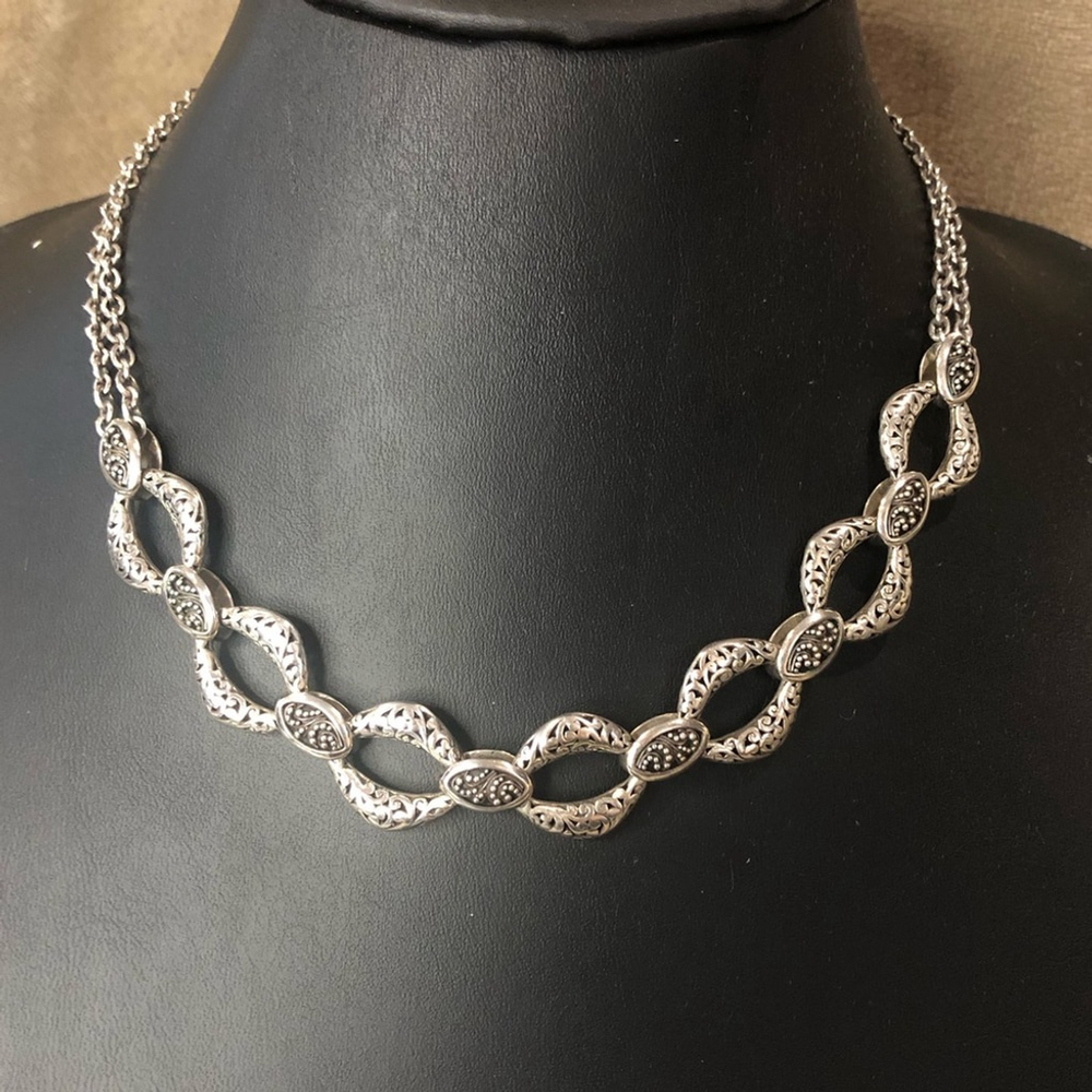LOIS HILL Sterling Silver Oval Cut Out Link & Granulated Stations Necklace NWOT